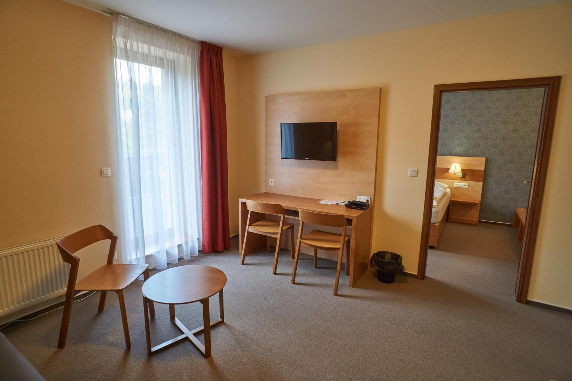 Hotel Toc Lipova Lazne Εξωτερικό φωτογραφία