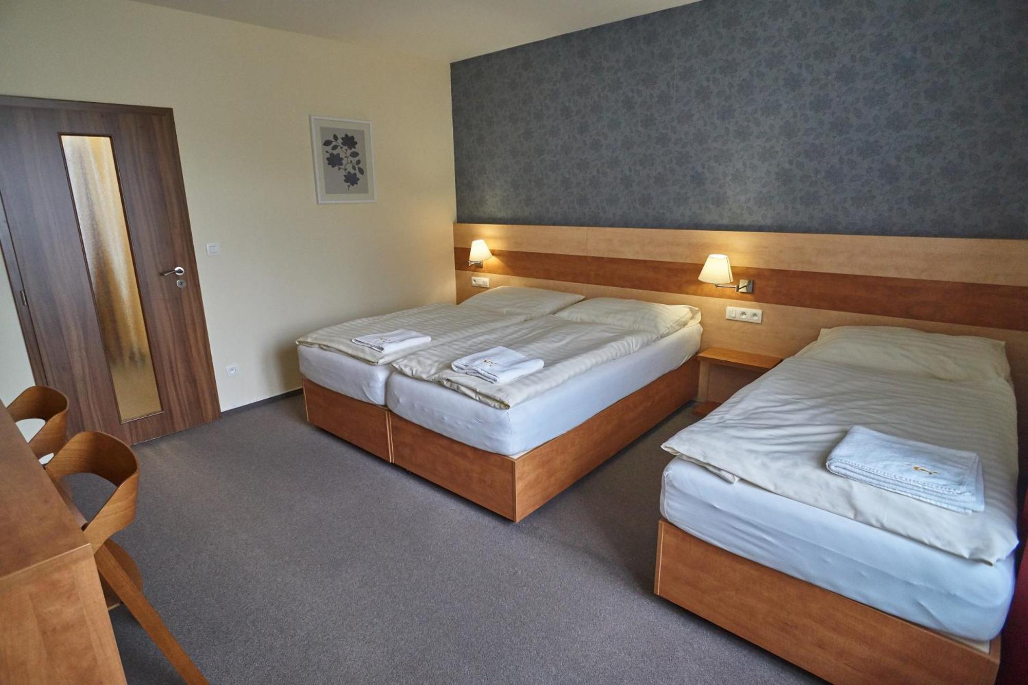 Hotel Toc Lipova Lazne Εξωτερικό φωτογραφία