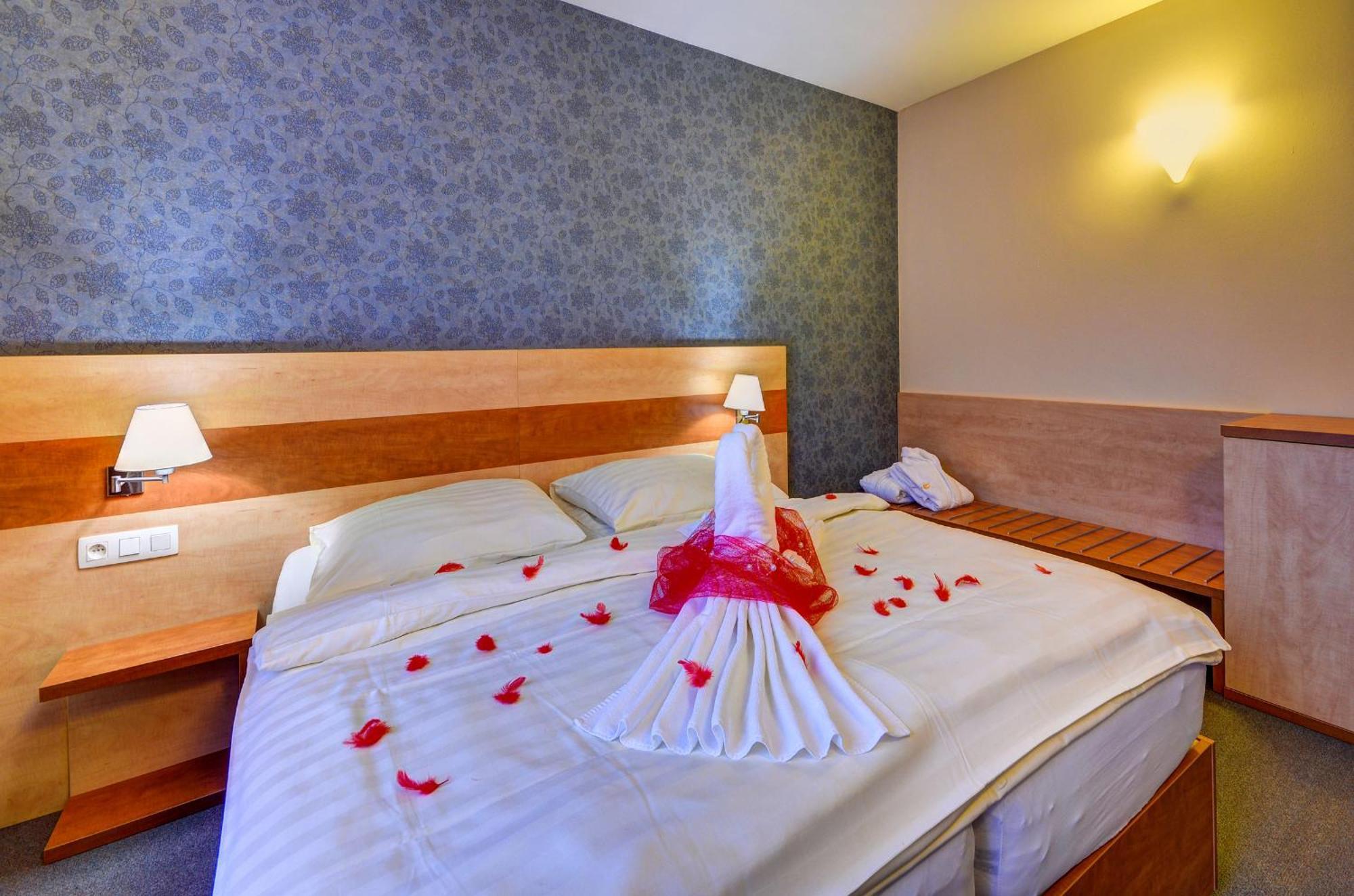 Hotel Toc Lipova Lazne Εξωτερικό φωτογραφία