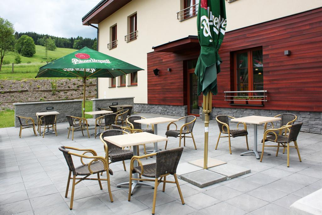 Hotel Toc Lipova Lazne Εξωτερικό φωτογραφία