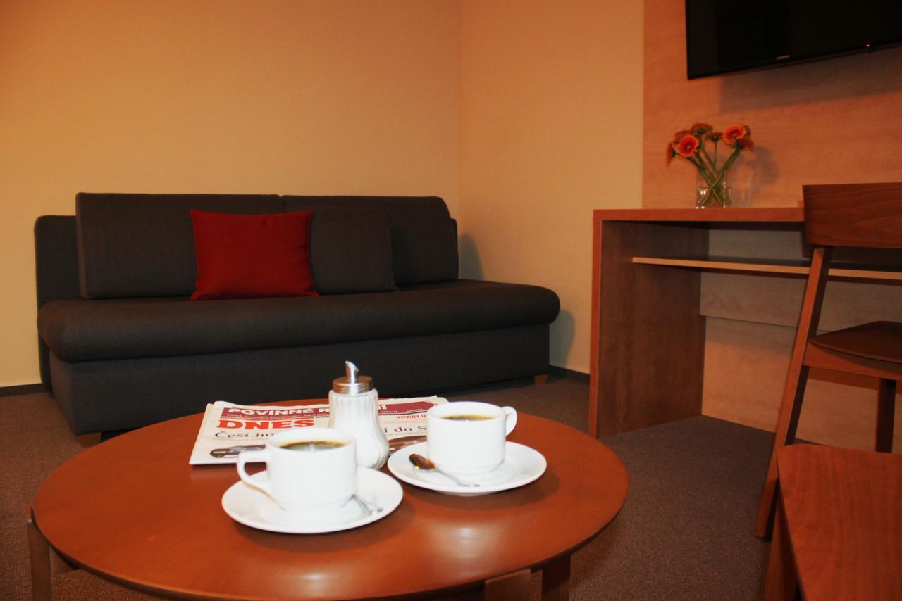 Hotel Toc Lipova Lazne Εξωτερικό φωτογραφία